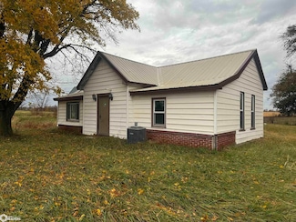 1239 220th St, New Market, IA 51646