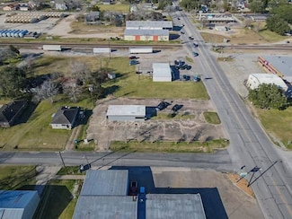 2710 Avenue F, Bay City, TX 77414