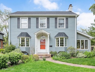 671 Euclid Ave, Glen Ellyn, IL 60137