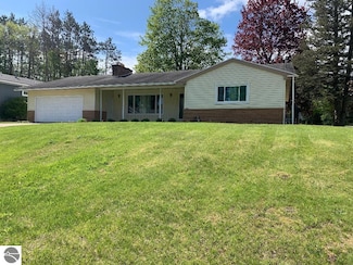 511 Franklin St, Kingsley, MI 49649