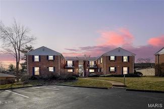 13419 Land O Woods Dr Unit 6, Saint Louis, MO 63141
