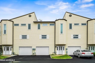 15 Haven Way Unit 4, Keyport, NJ 07735