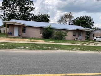 207 Hudson St, Dublin, GA 31021