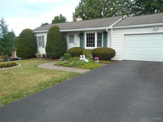 6716 Ramsgate Rd, Chittenango, NY 13037