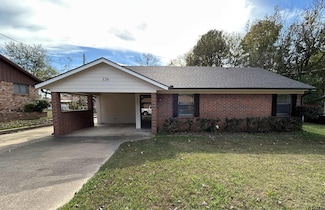 120 Laura St, Mineola, TX 75773