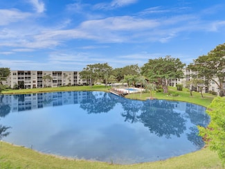 9330 Lagoon Place Unit 301, Davie, FL 33324
