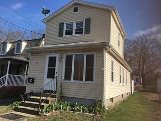 97 Tremont St, Taunton, MA 02780
