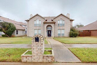 1411 Primrose Ln, Lewisville, TX 75077