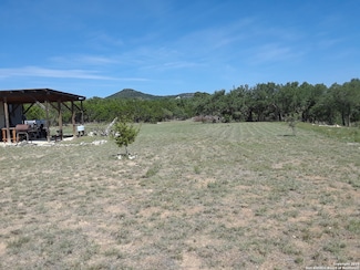 337 Beulah Place, Utopia, TX 78884