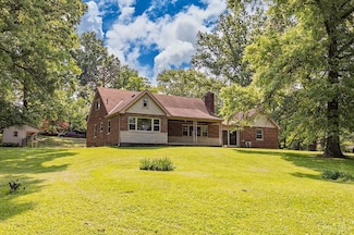 5046 Race Rd, Cincinnati, OH 45211