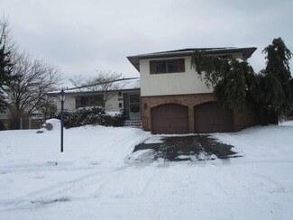4975 Francisco Ct, Columbus, OH 43220