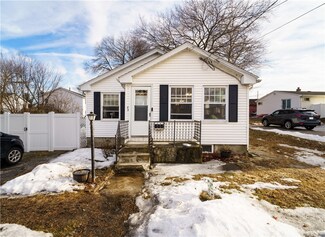 84 Cedar St, Johnston, RI 02919