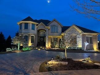 525 Senon Dr, Lemont, IL 60439