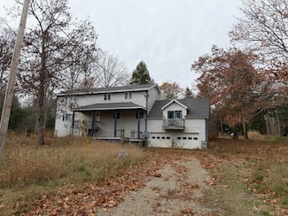 590 Hanson Rd, China, ME 04358
