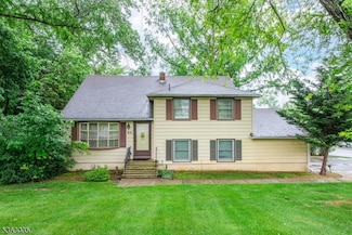 63 Hillside Ave, Livingston, NJ 07039