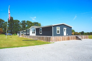 150 Village Ln, Russell Springs, KY 42642