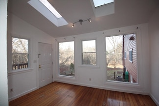 16 Middlesex St Unit 11, North Chelmsford, MA 01863