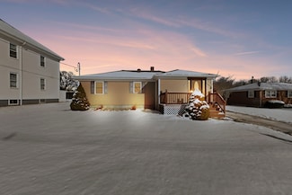 96 Winter St, Taunton, MA 02780