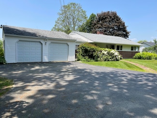 241 Bristol Rd, Damariscotta, ME 04543