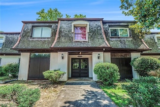 50 Le Parc Fontaine, Lithonia, GA 30038