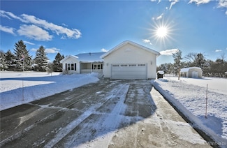 1750 W Blood Rd, East Aurora, NY 14052