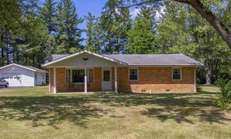 803 N Claypool Rd, Muncie, IN 47303