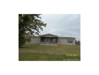 1905 Cody Rd, Orleans, IN 47452