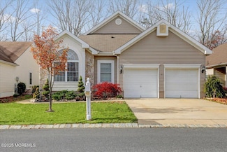 44 Merion Ln, Jackson, NJ 08527