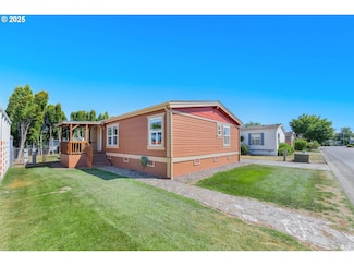 124 Carmel Dr, Aumsville, OR 97325