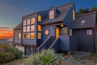 7 Salmon Ct, Whitethorn, CA 95589
