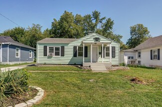 1329 E Pacific St, Springfield, MO 65803