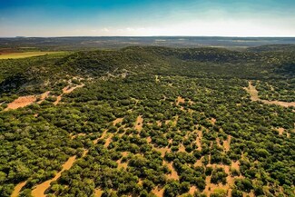 18 Jack Rabbit Rd, Doss, TX 78618