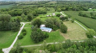 304 E 2nd St, Quitman, MO 64487