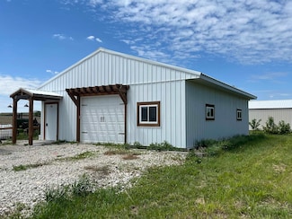 209 4th St, Fordyce, NE 68736