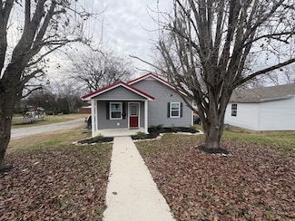 134 Elm St, Pulaski, TN 38478