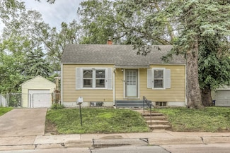 908 Mclaughlin Cir, Bellevue, NE 68005