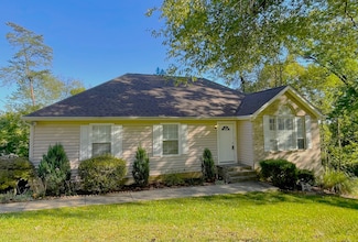 6226 Pine Marr Dr, Hixson, TN 37343