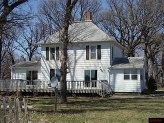 54212 173rd Ln, Good Thunder, MN 56037