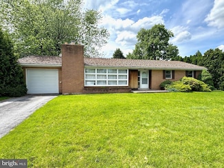 116 N Elm St, Robesonia, PA 19551