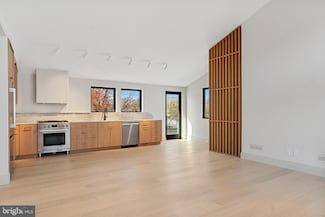 501 Haddonfield-Berlin Rd Unit 2ND FLR UNIT, Voorhees Township, NJ 08043