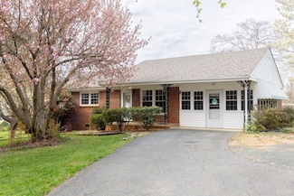 2637 Chilton Rd, Appomattox, VA 24522