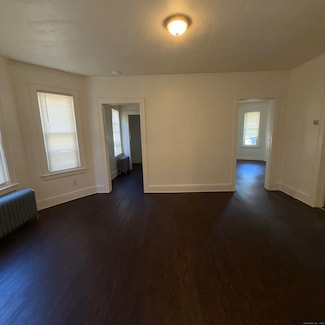 153 Liberty St, Middletown, CT 06457