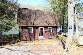 125 Crescent Lake Rd, Meshoppen, PA 18630