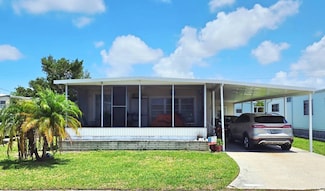 141 4th St W, Nokomis, FL 34275