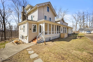 67 Old Albany Post Rd Unit 2, Rhinebeck, NY 12572