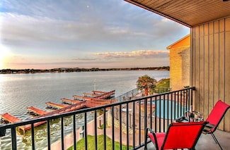 401 E Pearl St Unit 4206, Granbury, TX 76048