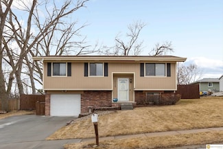 14009 Lisa St, Omaha, NE 68138