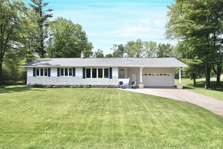 N3797 Boneham Addition Rd, Marinette, WI 54143