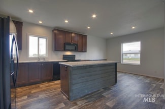 496 Elm St N, Vale, OR 97918