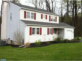 57 Lamberts Ln, Coatesville, PA 19320